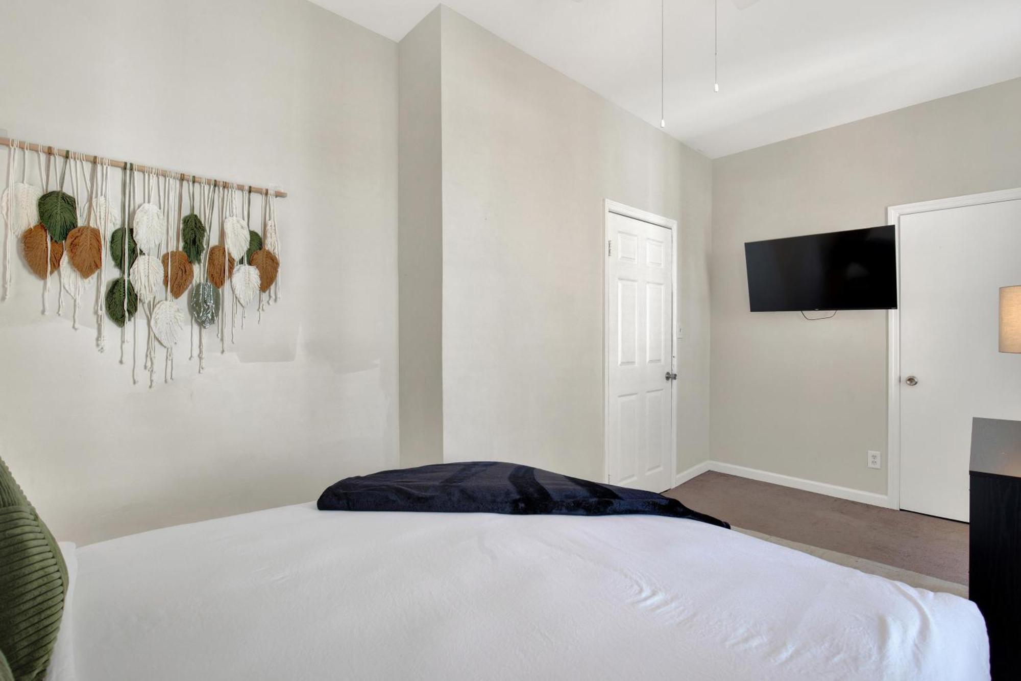 Crawford Square Hideaway